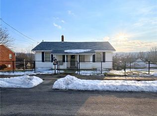 380 Monroe Ave, Leechburg, PA 15656