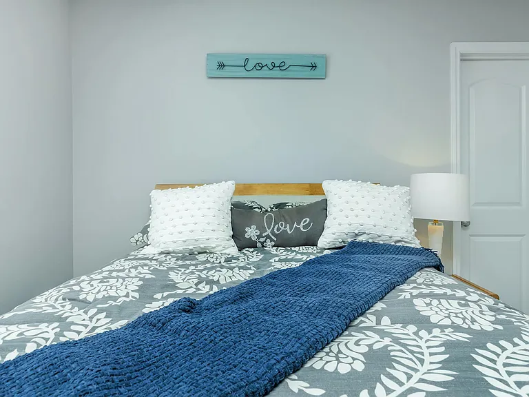 Brighton Valley Apts — Photo 9