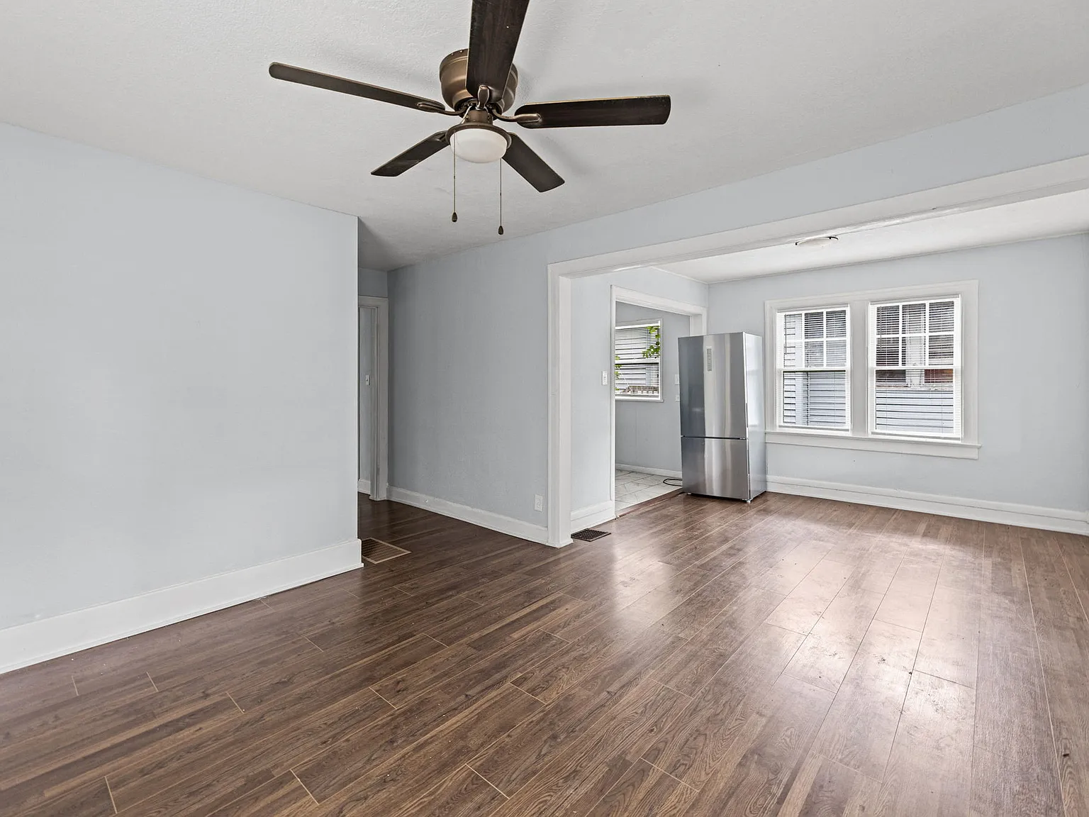 3 bed, 967 sqft, $1,495 — Photo 4