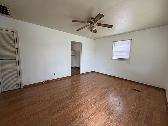 3rd image of 920 N 19th St