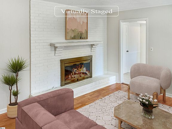 2nd image of 101 Rockwood Dr