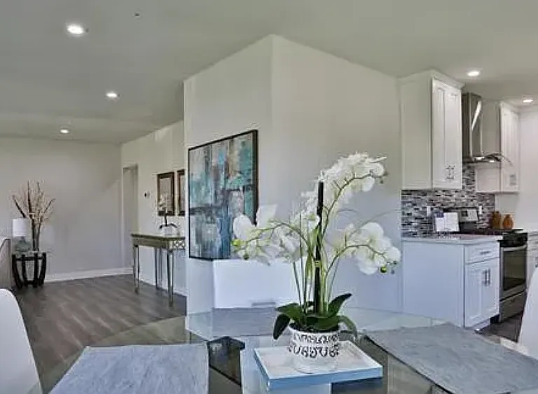 6731 Rubio Ave — Photo 5