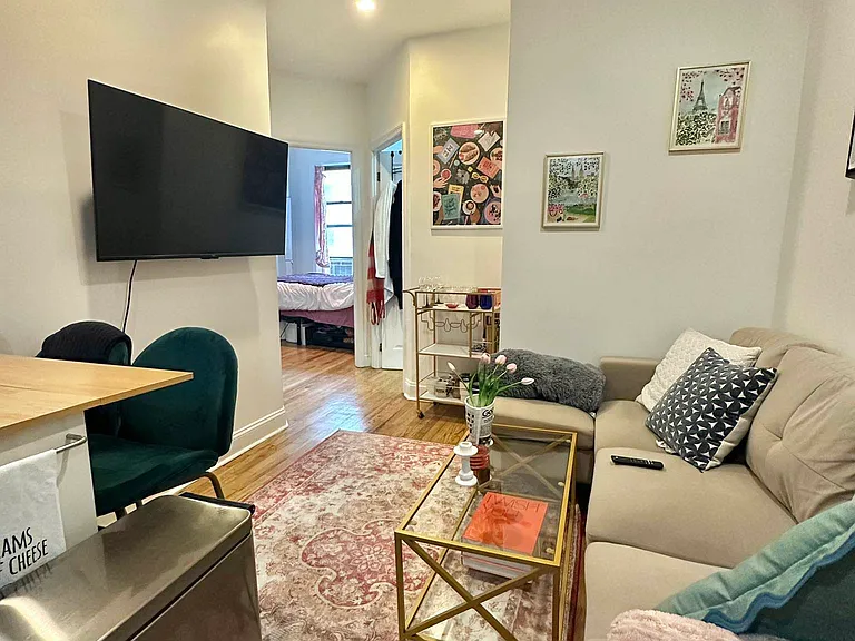 512 E 80th St #17 — Photo 3