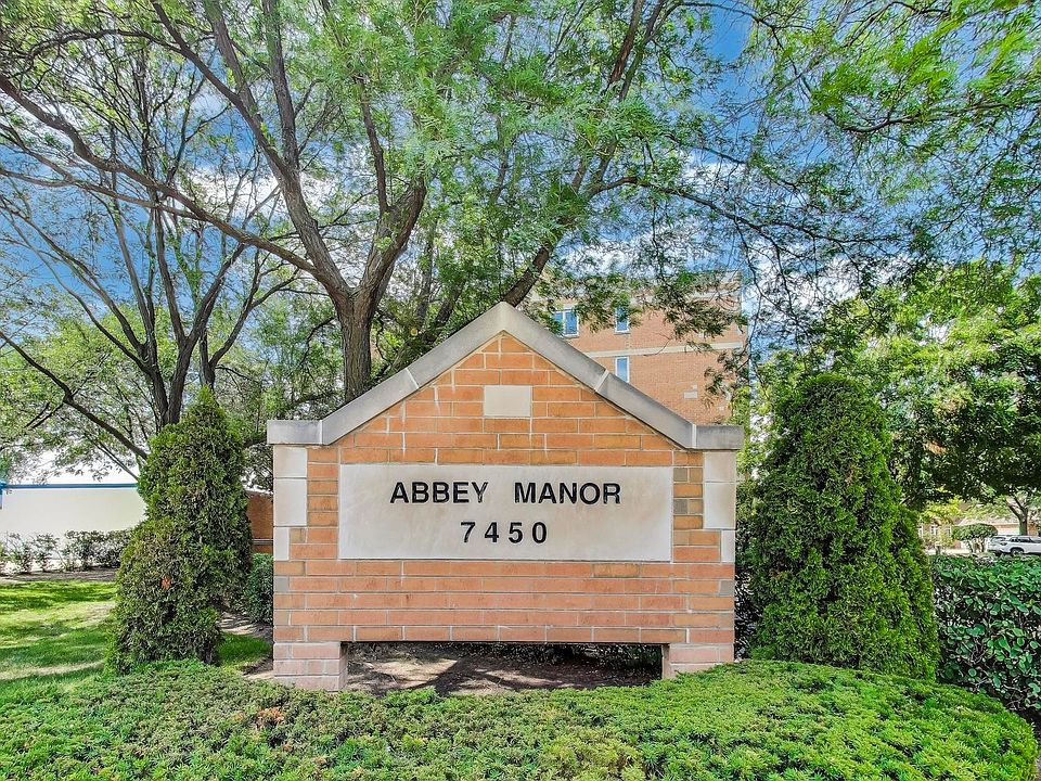 2nd image of 7450 N Waukegan Rd APT 508