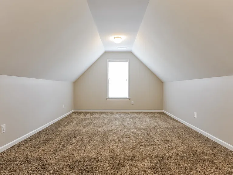 607 Bellefont Ct — Photo 12