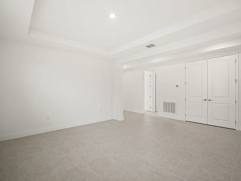 6185 Moonrise Dr — Photo 11