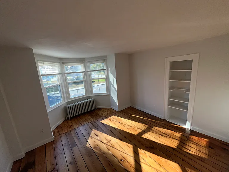 9 Essex Rd — Photo 9