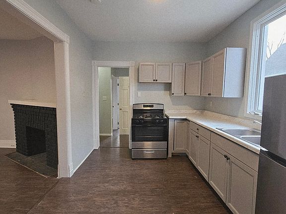 4th image of 288 14th St #1