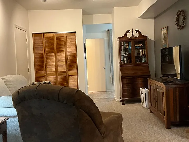 25 Matthew Dr — Photo 9