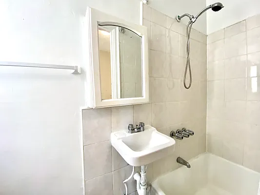 Rented by Living New York | media 25