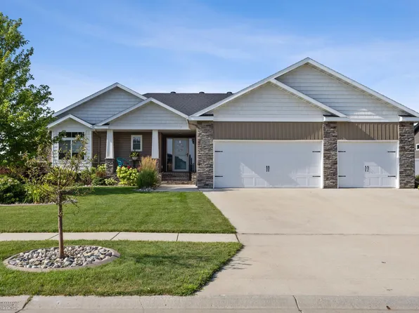 4267 Ponderosa Pl S, Fargo, ND 58104