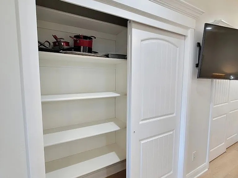 255 S 1150 W — Photo 15