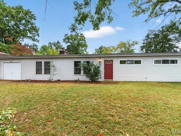 4901 Mount Royal Rd, Saint Louis, MO 63128