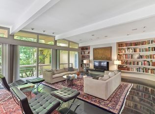 505 Hollydale Ct NW, Atlanta, GA 30342