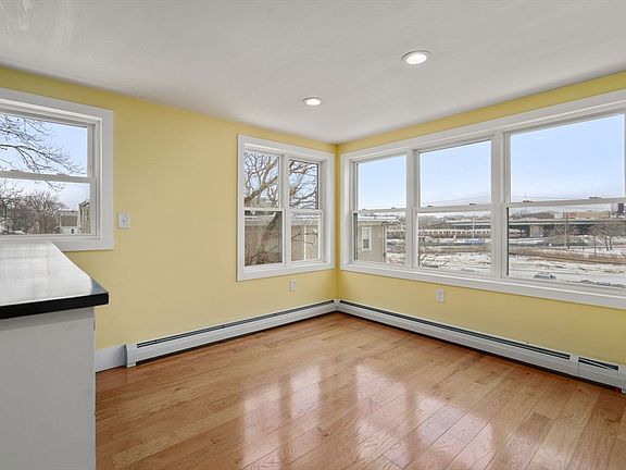 5th image of 28 Port Norfolk St