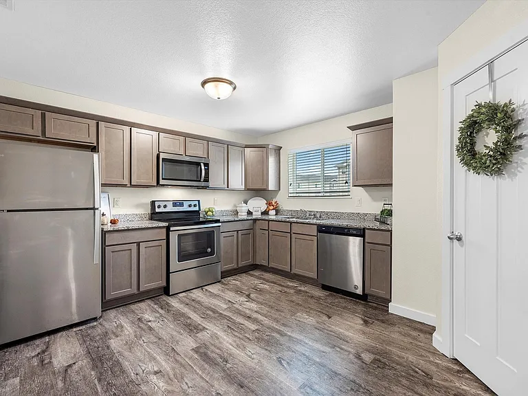21155 Gosling Rd #30D — Photo 3