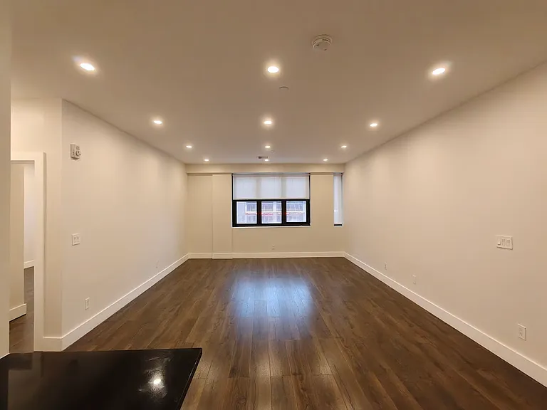 42 Eagle St #106 — Photo 6