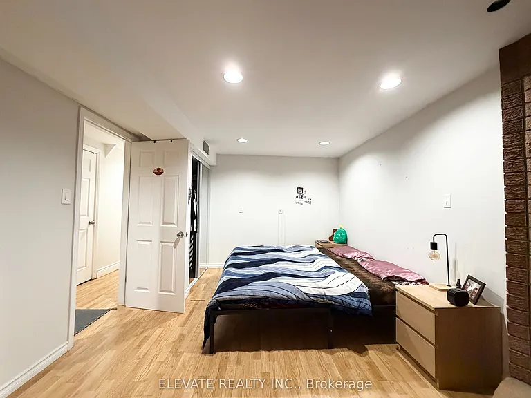 1556 Princelea Pl — Photo 13