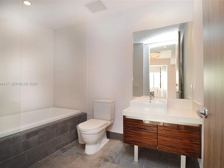 1100 Biscayne Blvd #6104 — Photo 37