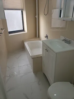 Rented by Metro Garden Realty NYC | media 28