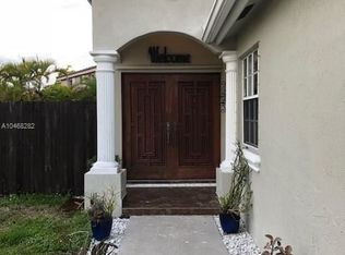 9488 SW 154th Pl, Miami, FL 33196