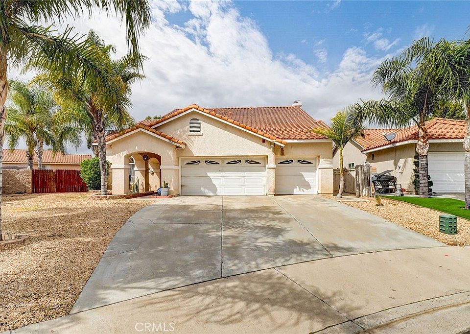 1st image of 23093 Boxwood Ct