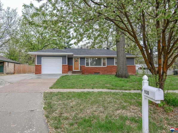 930 N 66th St, Lincoln, NE 68505