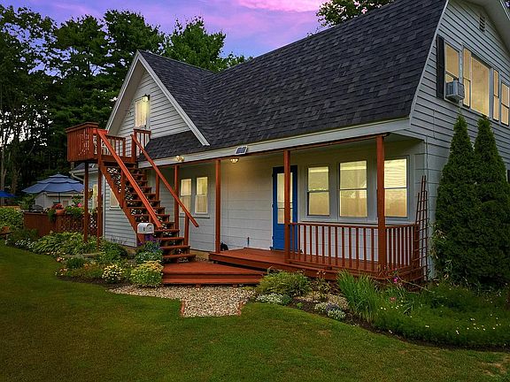 Entryway 2 and covered porch