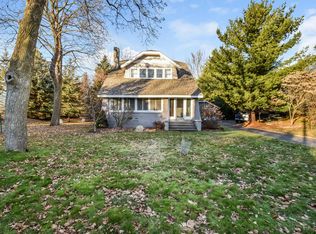 2067 Knapp St NE, Grand Rapids, MI 49505