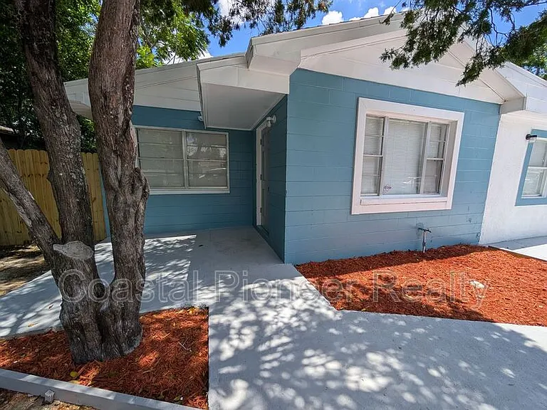 3721 N Whittier St — Photo 5