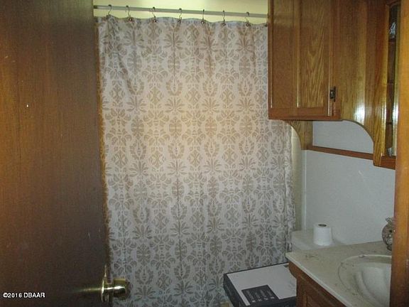 3rd image of 1206 Tracy Dr