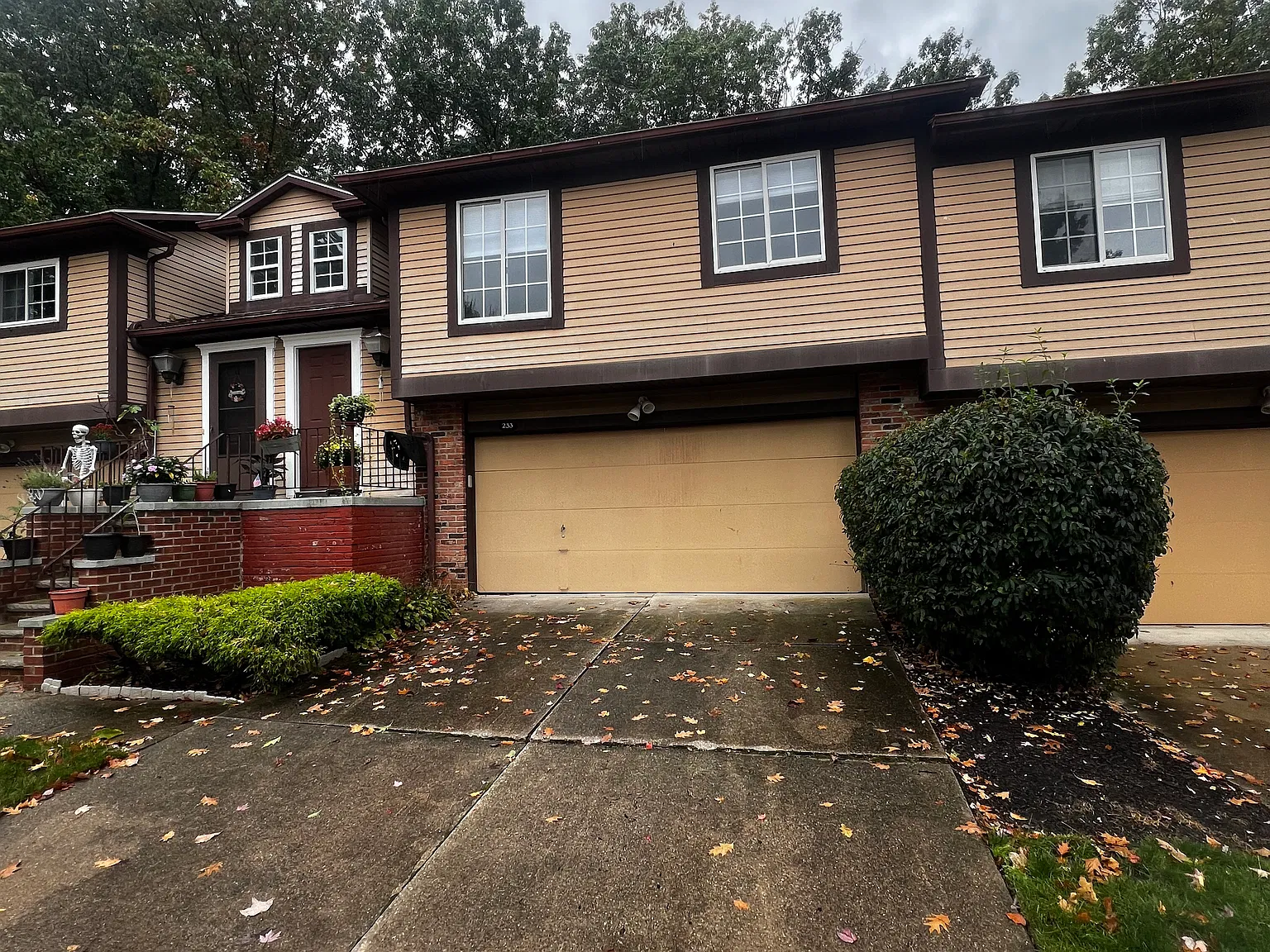 3 bed, 1600 sqft, $2,100 — Photo 2