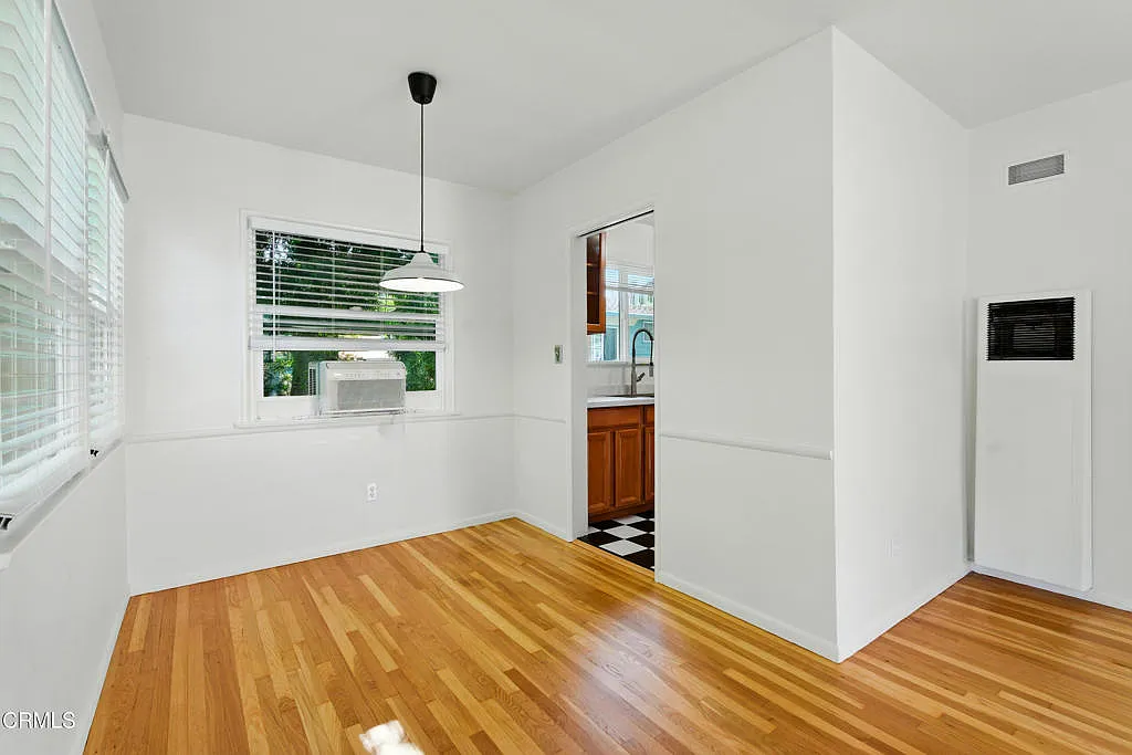 2 bed, 1.0 bath, 1000 sqft, $3,000 — Photo 3