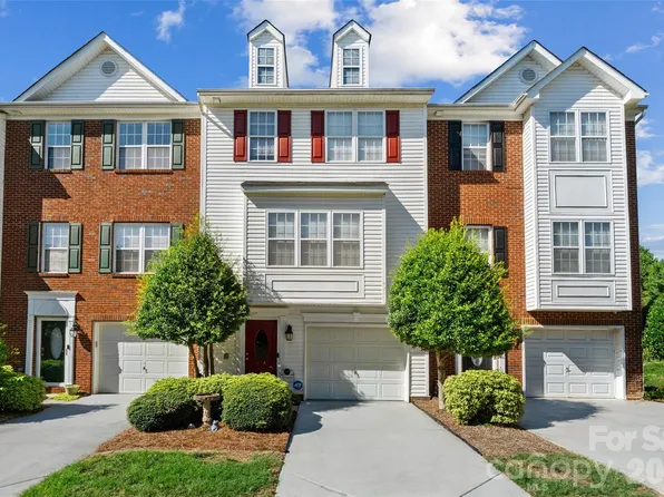 104 Rock Ridge Ln, Mount Holly, NC 28120