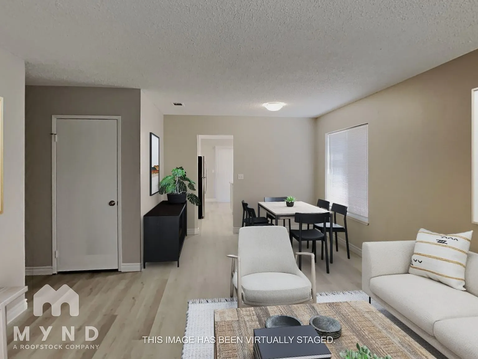 3 bed, 2.0 bath, 1152 sqft, $1,765 — Photo 4