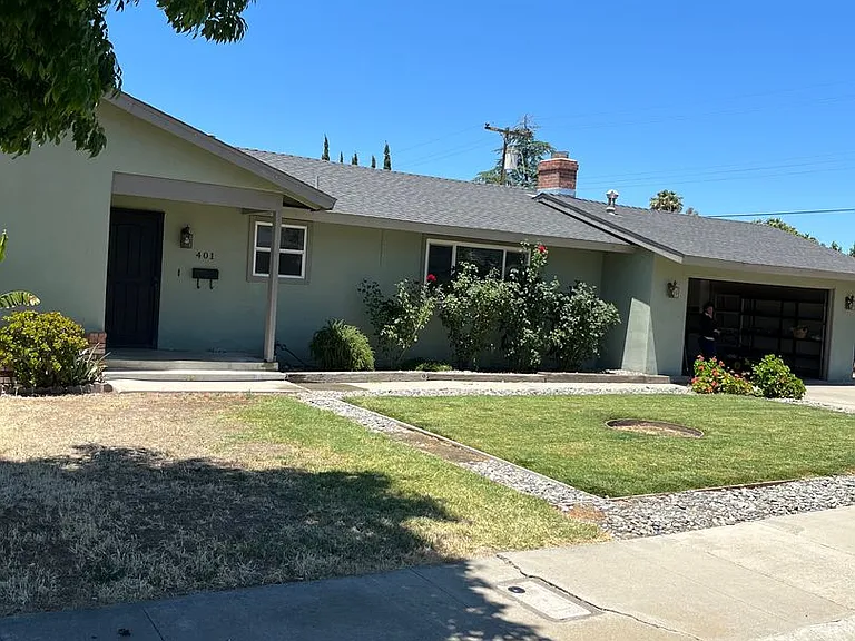 401 N Santa Ana St — Photo 26