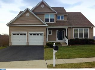 6 Rouse Dr, Avondale, PA 19311