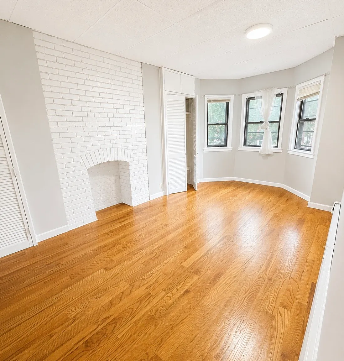 1 bed, $1,700 — Photo 2