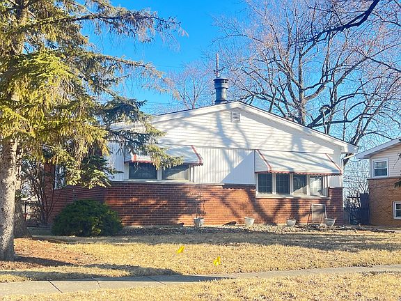 3rd image of 71 E Arquilla Dr E