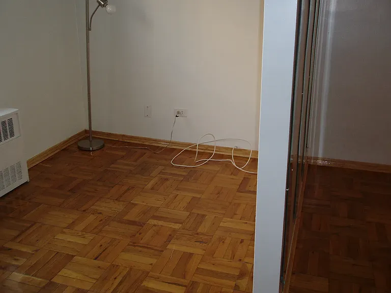 81-14 Baxter Ave #1D — Photo 5