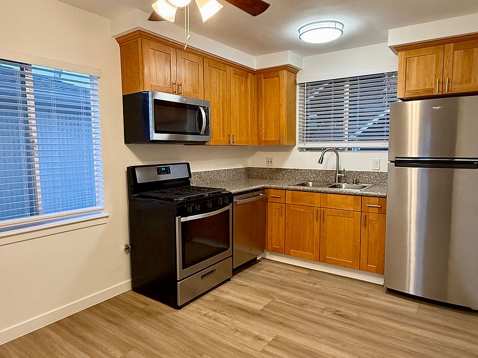 1st image of 8253 Norton Ave #7