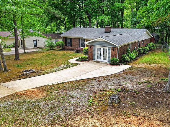 2nd image of 1416 Old Buckhorn Rd
