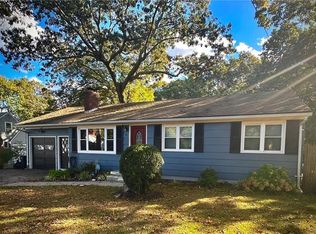 121 Maple St, Coventry, RI 02816