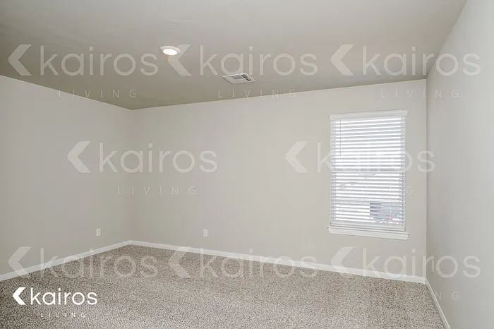 905 NW 4th St — Photo 10