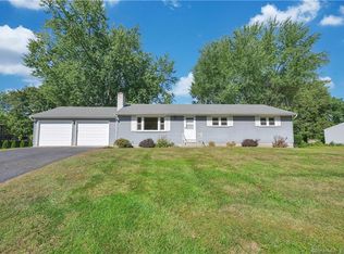 25 Buchanan Rd, Enfield, CT 06082