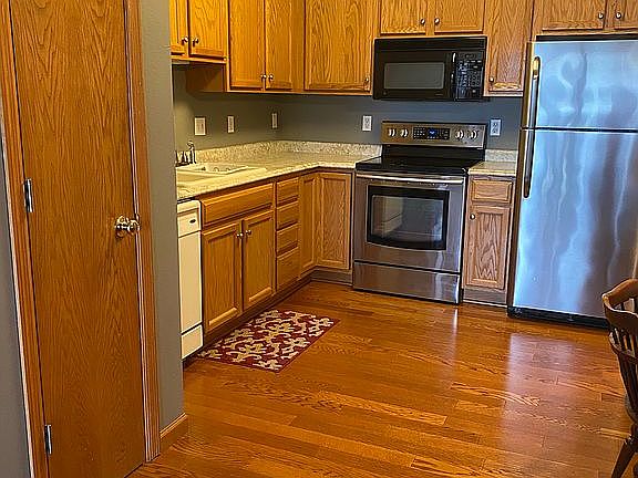 5th image of 4702 Chadwick Rd Unit 12