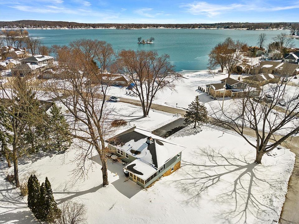 1st image of W191S7367 Shore LANE