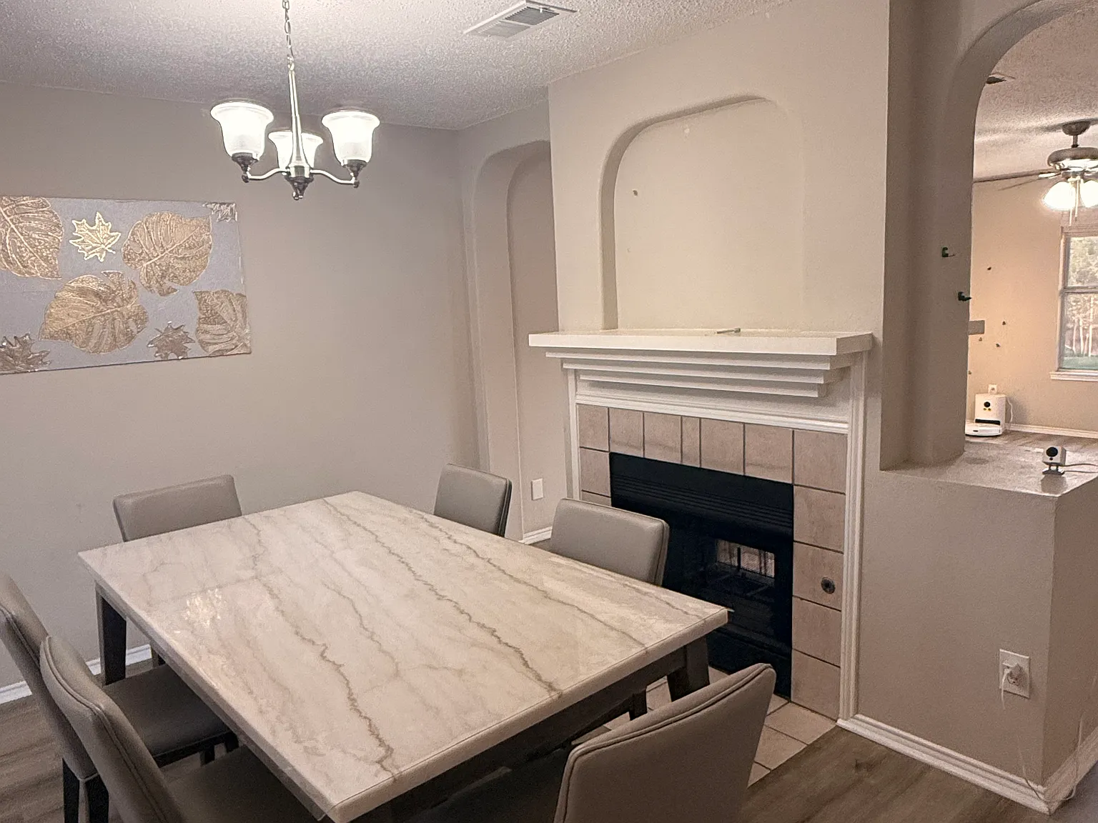 3 bed, 2.5 bath, 2035 sqft, $2,499 — Photo 3