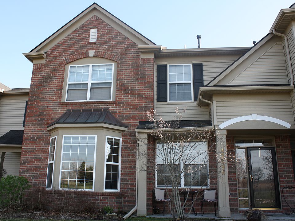 1st image of 47696 Pembroke Dr #104