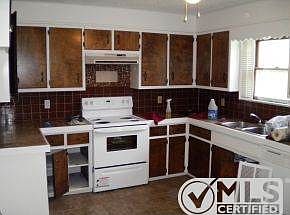 2nd image of 404 Cullum Ct